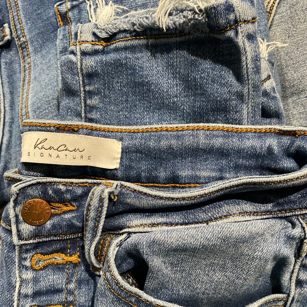 Button fly - Picture 2 of 2